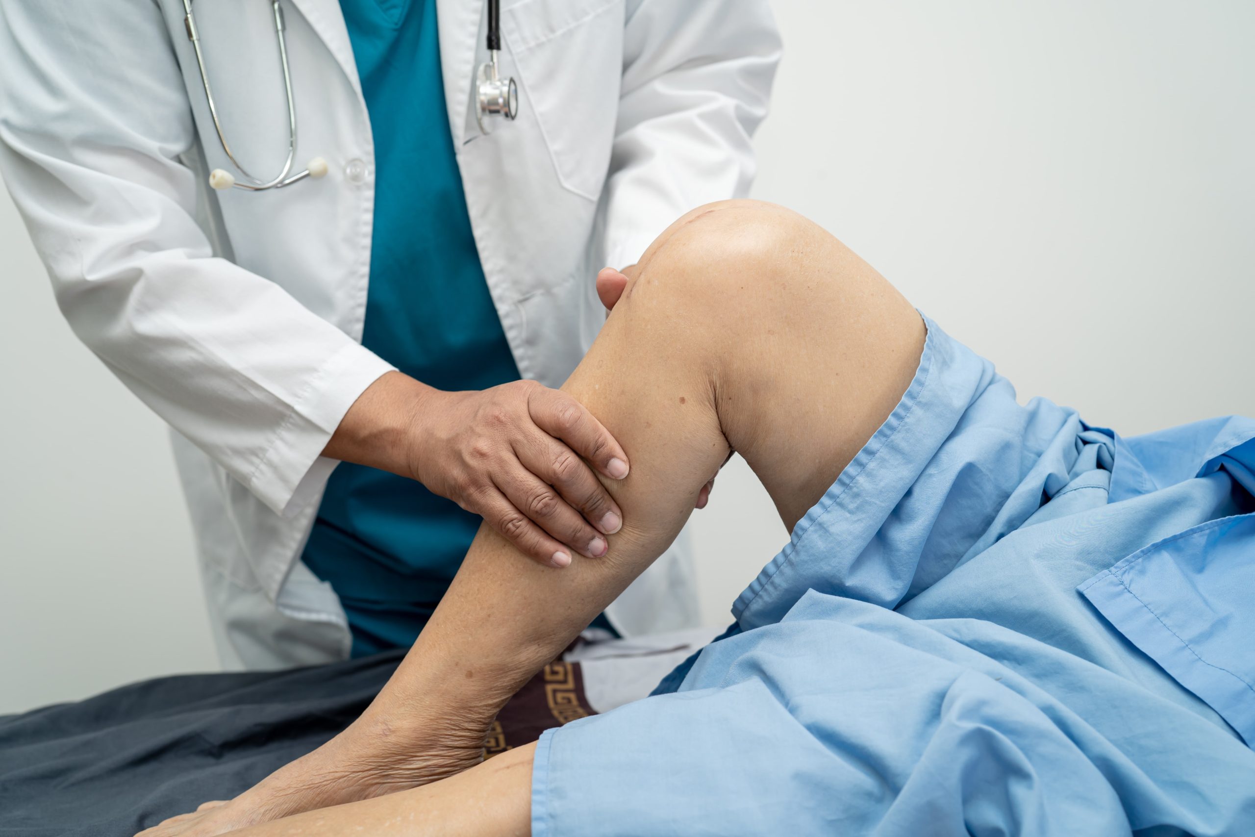 5 Tips for Recovery from Knee Replacement Surgery